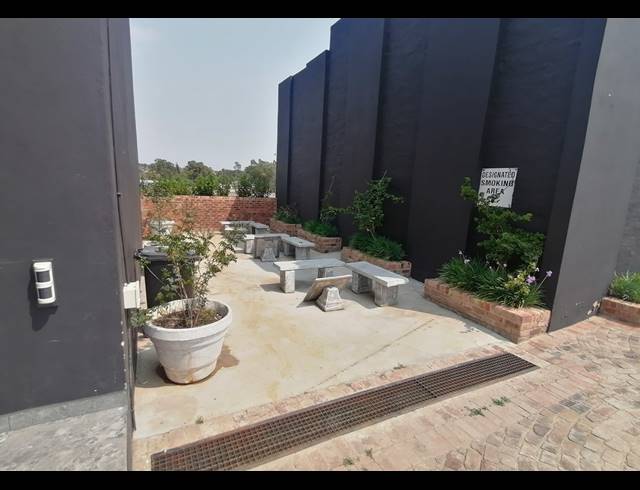 36M² OFFICE TO LET IN FAIRLEADS